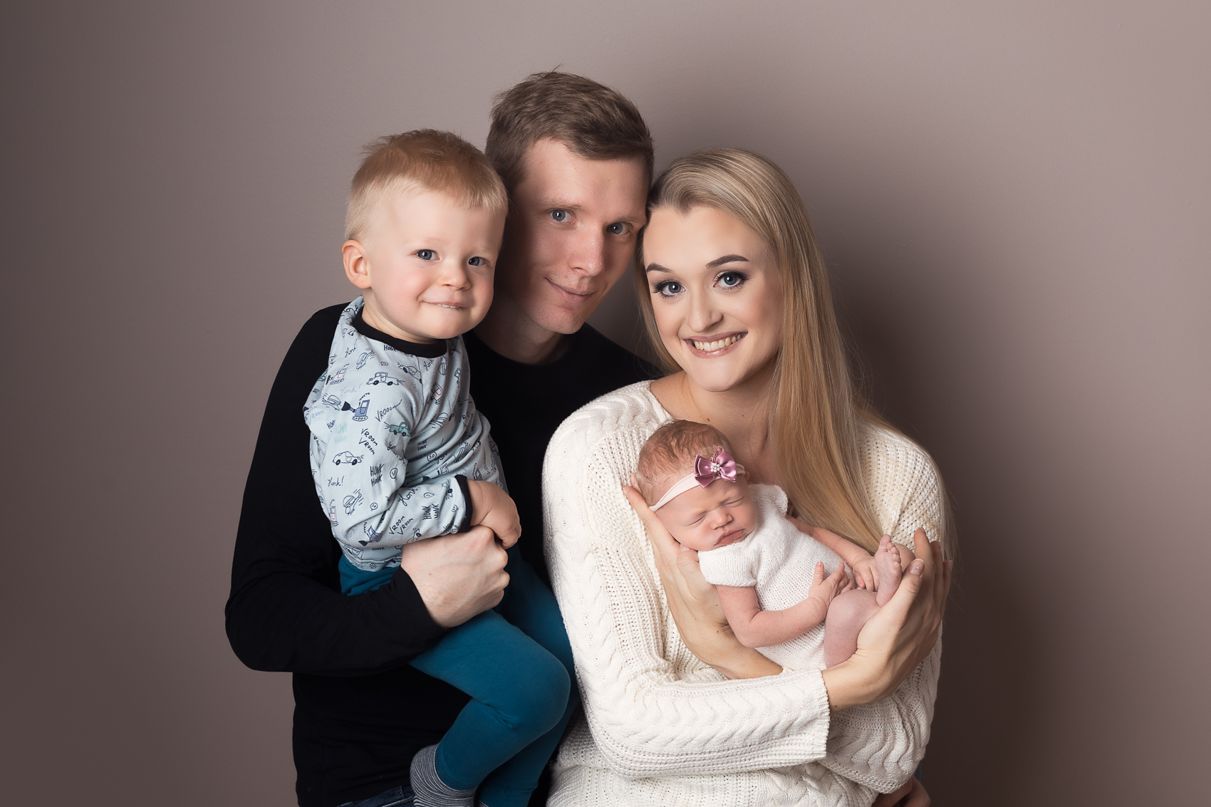 Vastsündinud svg+xml,%3Csvg%20xmlns%3D%22http%3A%2F%2Fwww.w3 - Vastsündinud