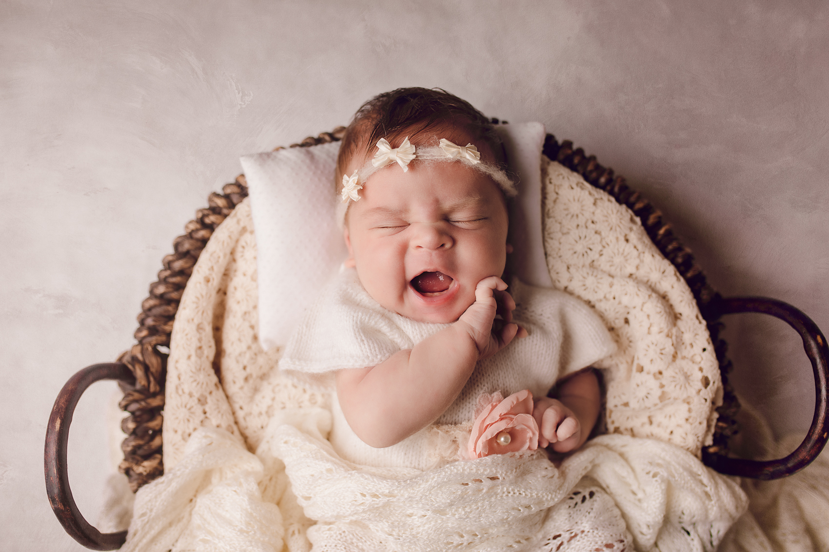 Vastsündinud svg+xml,%3Csvg%20xmlns%3D%22http%3A%2F%2Fwww.w3 - Vastsündinud