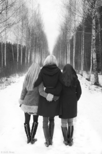 Sõbrannad svg+xml,%3Csvg%20xmlns%3D%22http%3A%2F%2Fwww.w3 - Sõbrannad