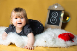 Beebi 9 kuud |vastsündinu pildistamine | beebi fotod | perefotograaf |newborn photographer svg+xml,%3Csvg%20xmlns%3D%22http%3A%2F%2Fwww.w3 - Beebi 9 kuud |vastsündinu pildistamine | beebi fotod | perefotograaf |newborn photographer