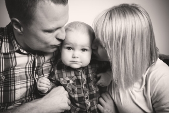 Peresessioon| beebide pildistamine | laste fotograaf | fotograaf Tallinnas svg+xml,%3Csvg%20xmlns%3D%22http%3A%2F%2Fwww.w3 - Peresessioon| beebide pildistamine | laste fotograaf | fotograaf Tallinnas