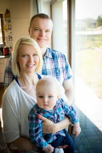 Peresessioon| beebide pildistamine | laste fotograaf | fotograaf Tallinnas svg+xml,%3Csvg%20xmlns%3D%22http%3A%2F%2Fwww.w3 - Peresessioon| beebide pildistamine | laste fotograaf | fotograaf Tallinnas